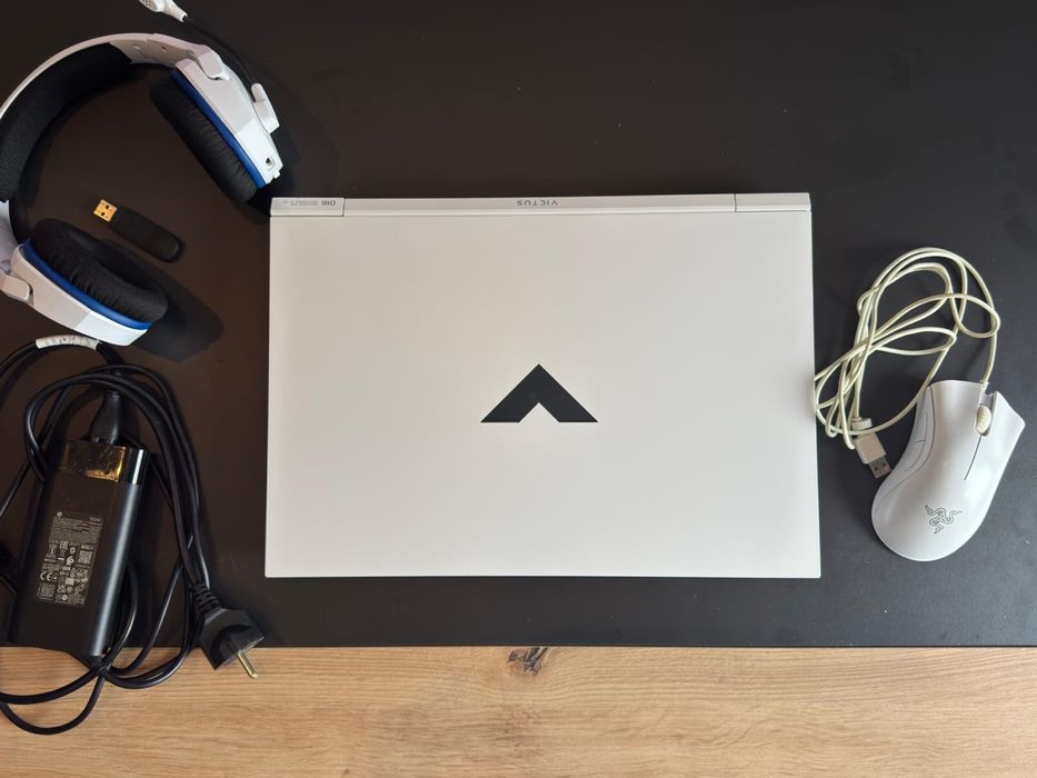 Notbook victus sem marca de uso