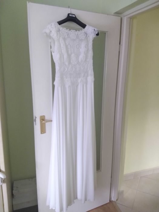 Prześliczna suknia ślubna biała (L/EUR 40/UK 12)