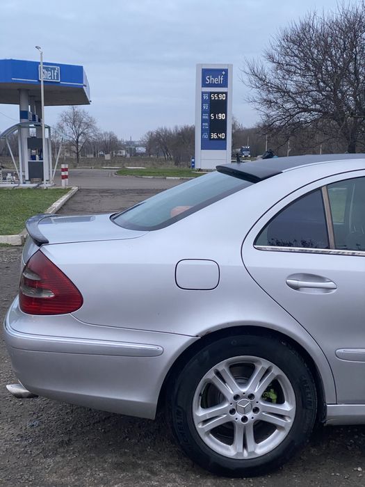 Mersedes-Benz E-Class W211 270CDI