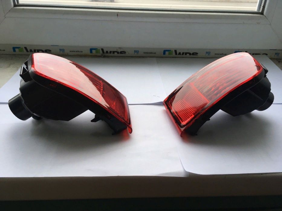 Задний фонарь,катафот на Toyota Land Cruiser Prado 120