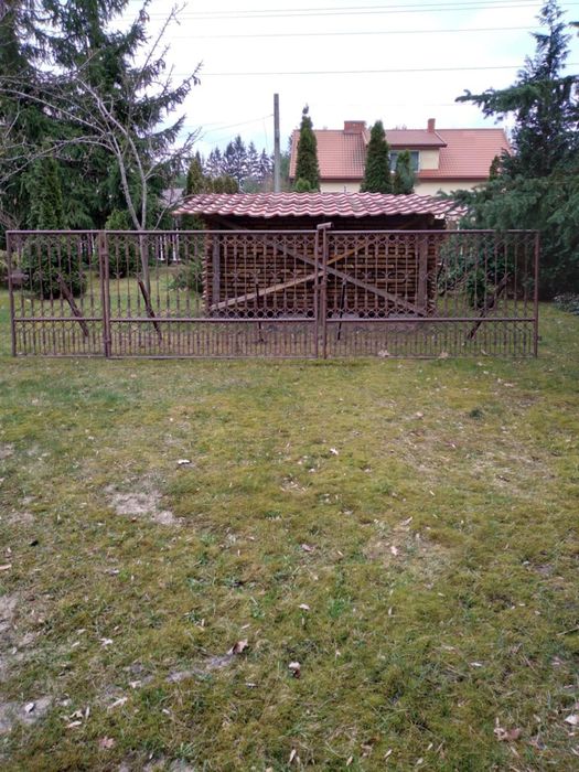 Brama wjazdowa 4,5 x 1,3 + furtka 1 m.