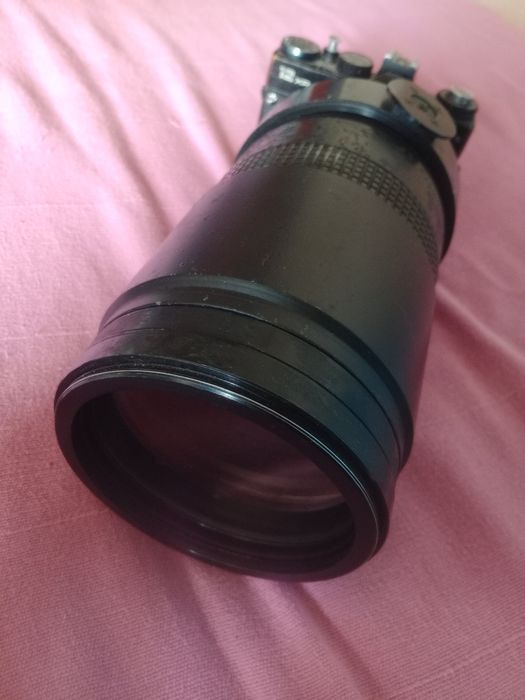 Maquina Zenit 12 com lente Makpo 1000