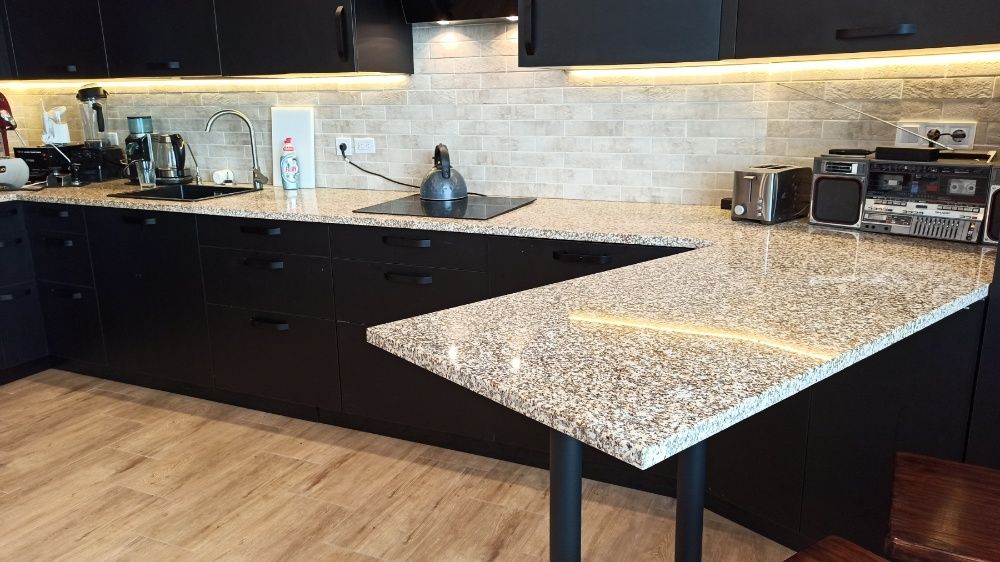 Столешница каменная. Стол на кухню в ванную гранит мрамор кварц акрил