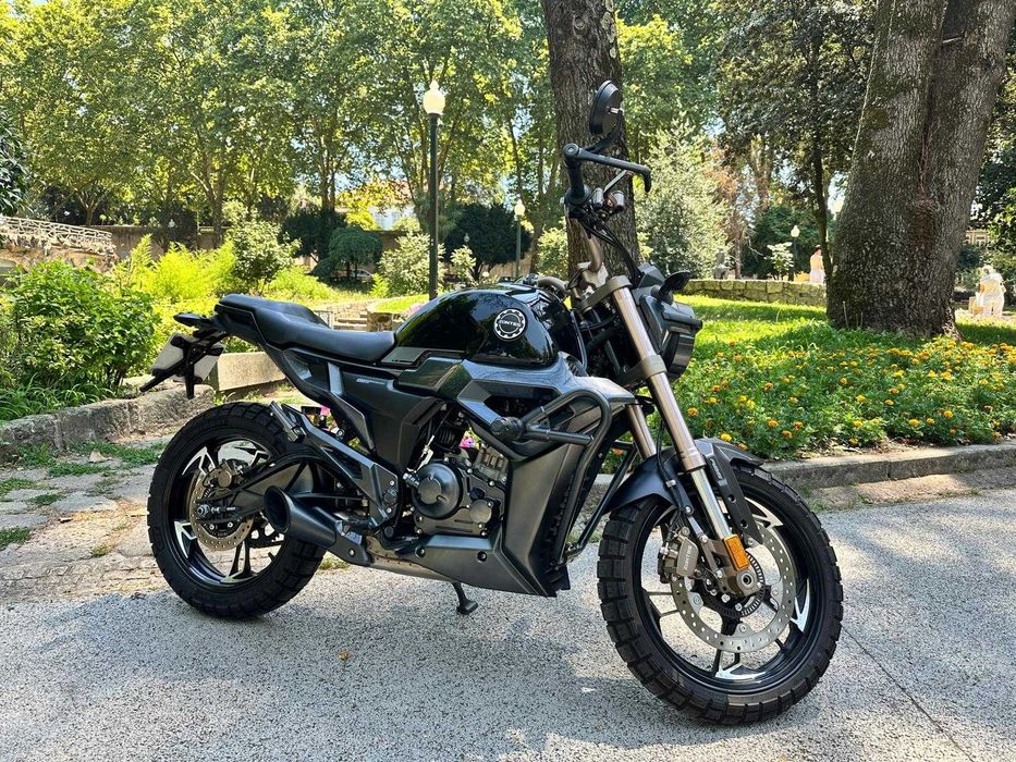 Zontes 125 G1 como Nova (1900km)