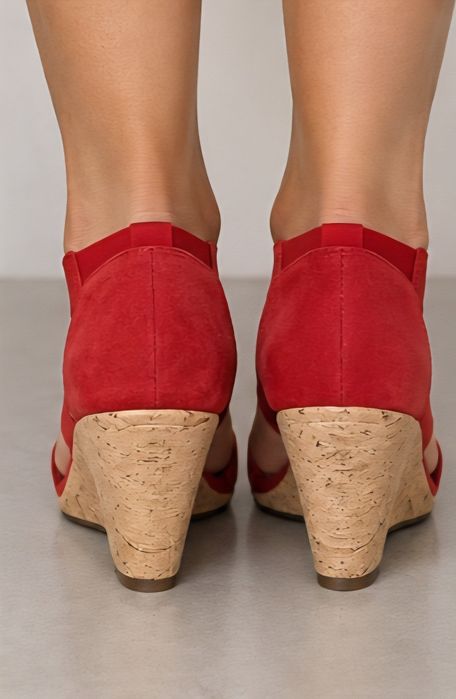 Sandalias cunha vermelha tam.36