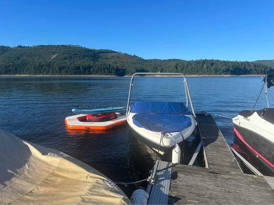 Barco lancha Rinker 192 Captiva 6MTS 2004 4.3 MERCRUISER 200CV