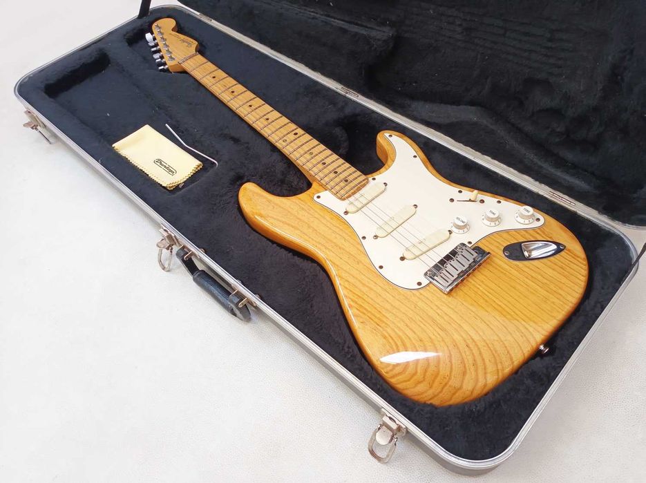 Fender Stratocaster Plus Deluxe - Made in USA 1993