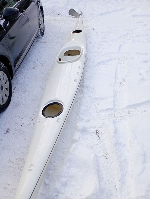 Kajak jednoosobowy z wiosłem