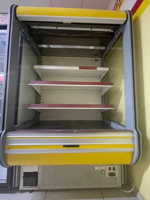 Вивіска Лайт бокс Банер Стелажі торговельні вітрина