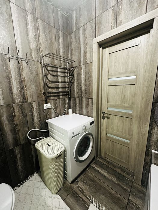 Продаж 1-к квартири 48 м² з кухнею-студією, ремонтом та ГЕНЕРАТОРОМ в ЖК "Сонячний"!