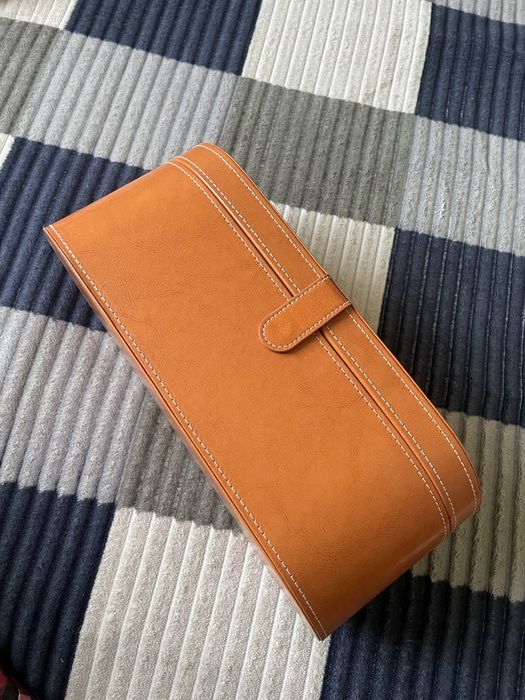 Дайсон б/у, ідеальний стан, повний комплект, 5 насадок, без пошкодженя