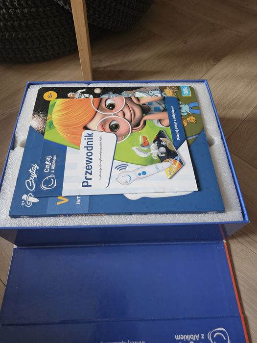 Albik plus dwie książki