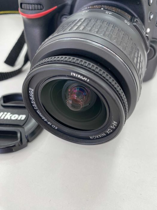 Nikon D7200 + Lente 18-55mm + Cartão 64GB – Excelente Estado