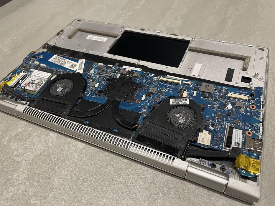 Ноутбук HP EliteBook x360 1040 G5 на запчастини! JU687