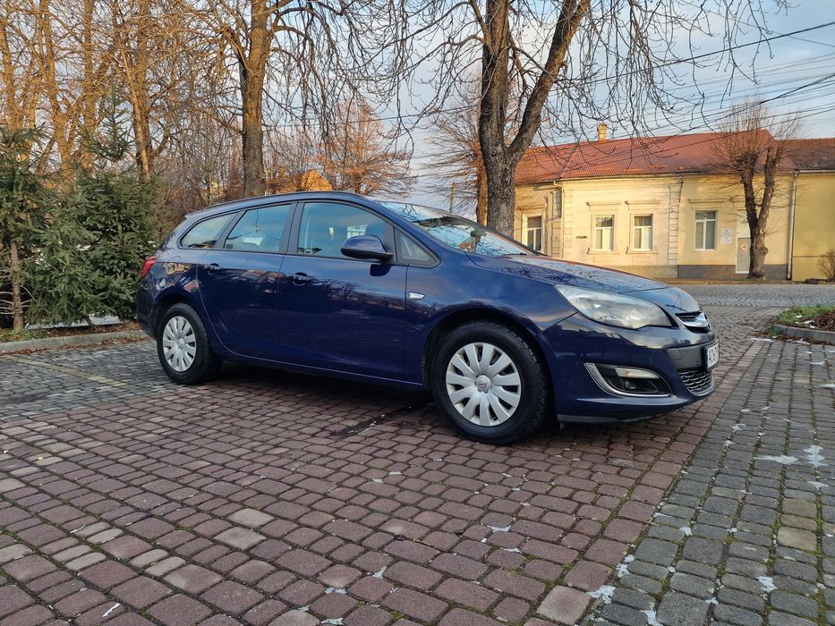 Opel Astra J 2013 1.7