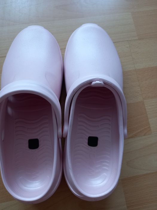 Klapki medyczne damskie