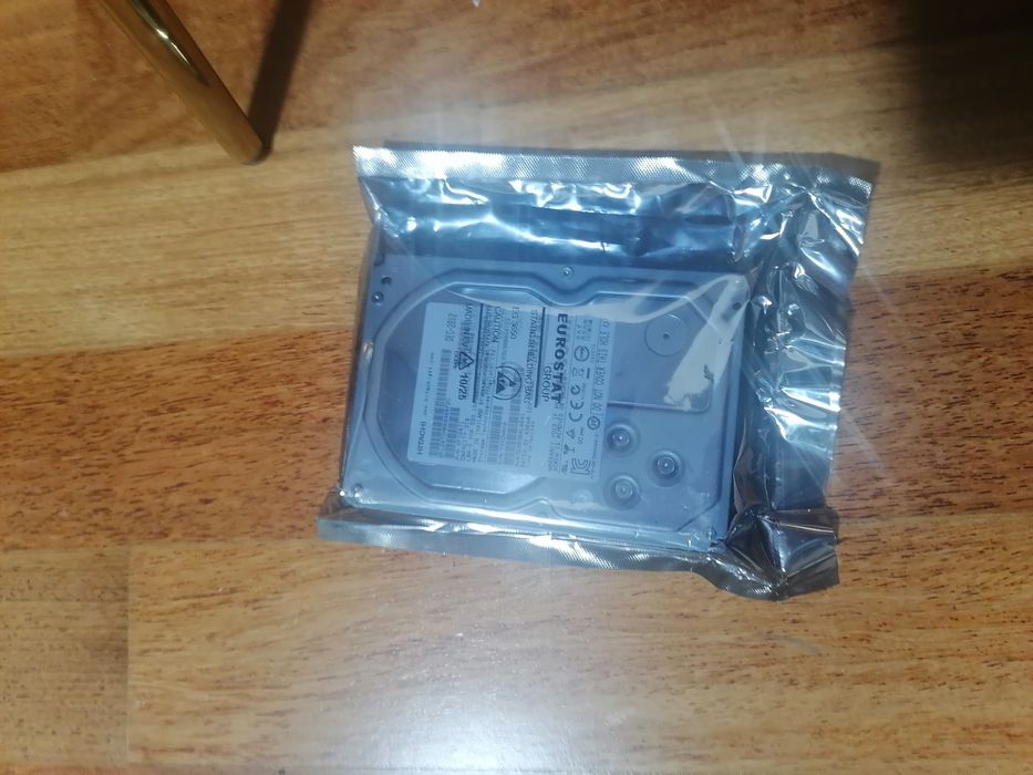 Dysk twardy HDD  hitachi  3 Tb