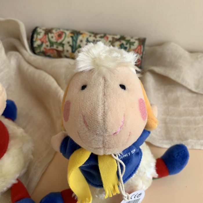 Пара мяких овечок United Colors of benetton від TRUDI якість