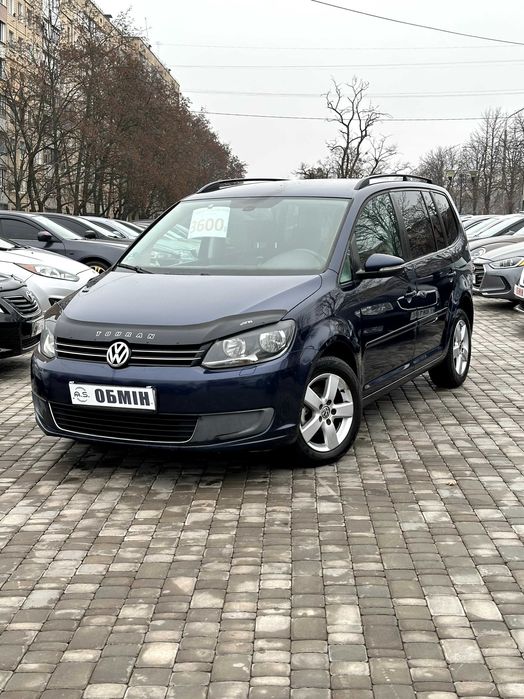 Продам Volkswagen Touran 2011 рік можлива розстрочка,кредит,обмін!