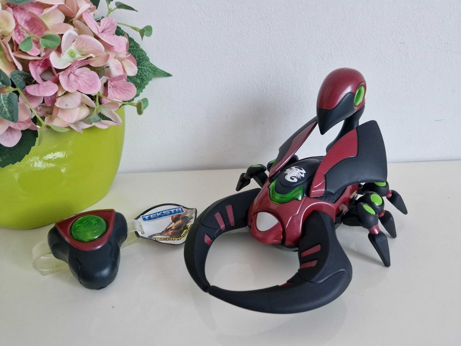 Teksta Skorpion na sterowanie bordo