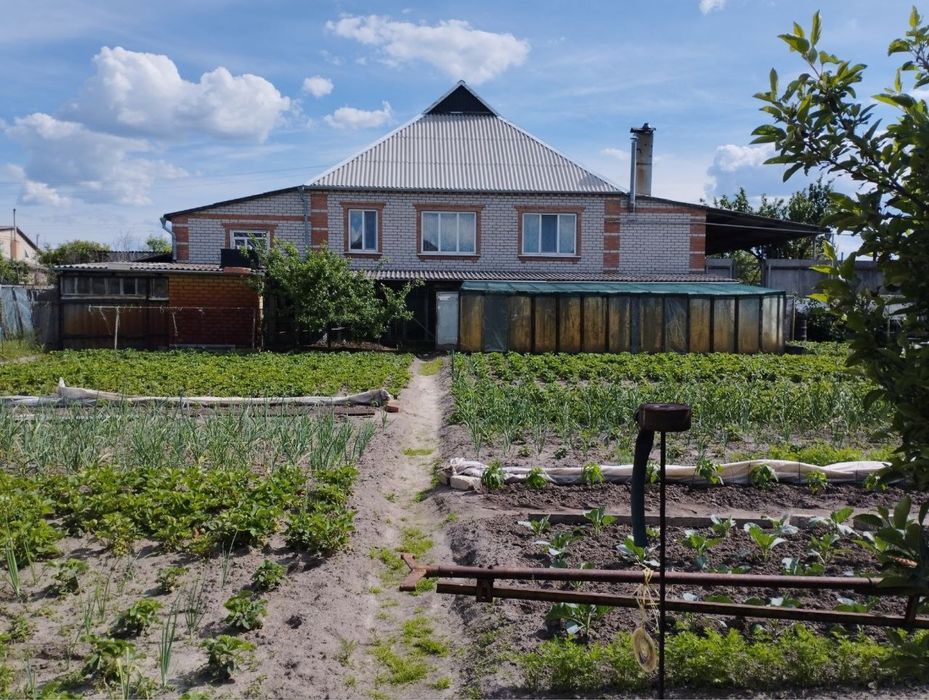 Продам дом г. Изюм. Поворотка. Возможно по сертификату