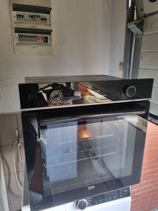 Piekarnik do zabudowy firmy beko energooszczędny.