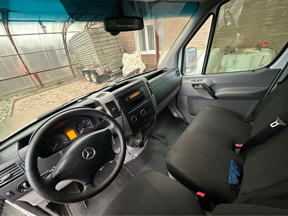 Продам sprinter 318 3.0
