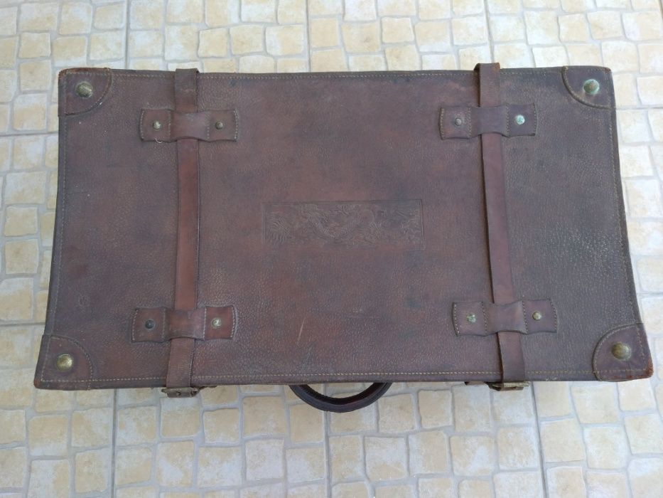 Mala viagem antiguíssima em cabedal
