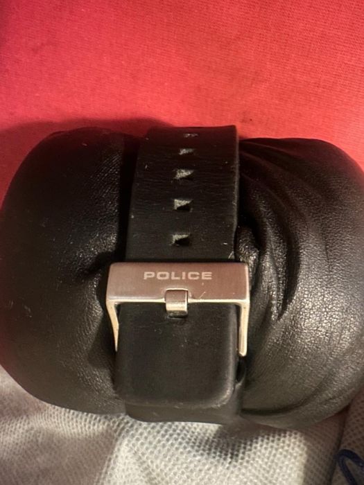 Relógio Police semi-novo