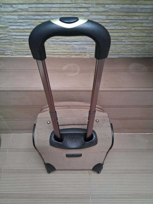 Vende-se Trolley de Cabine