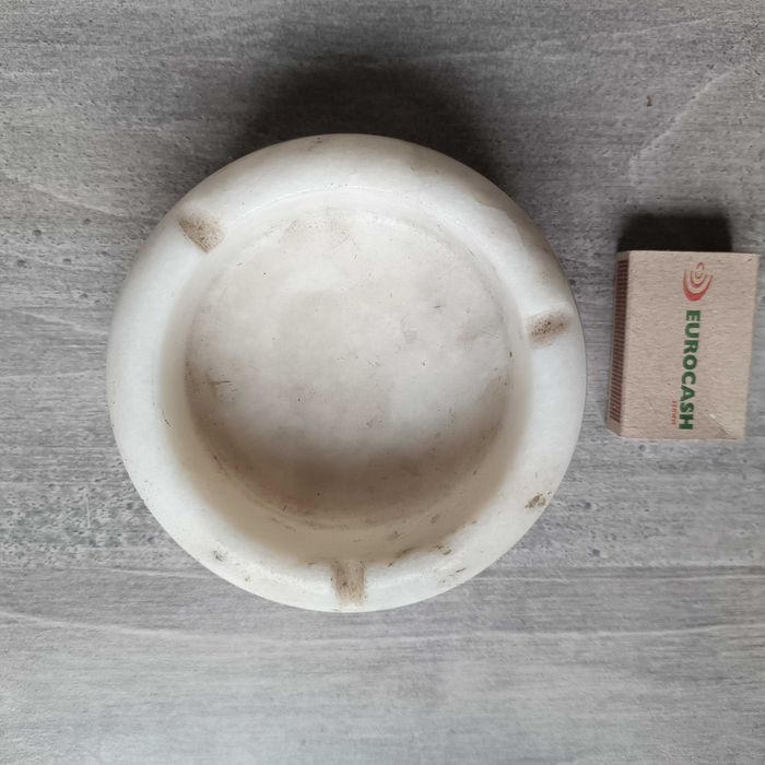 Popielniczka marmurowa