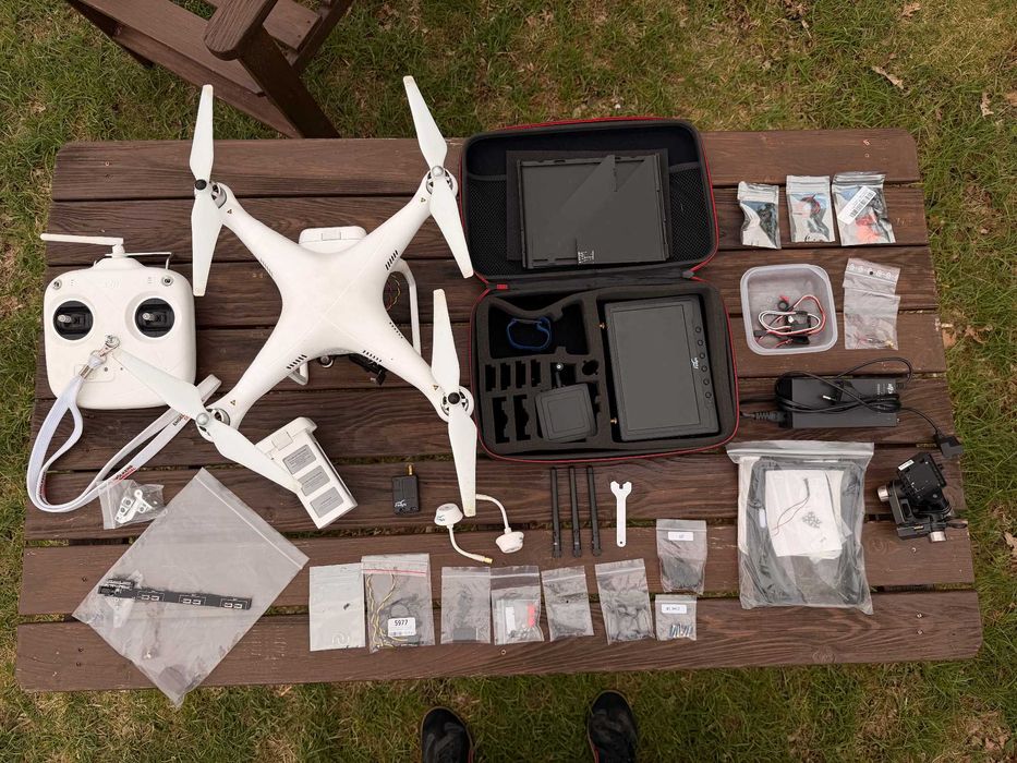 DJI Phantom 2 + FlySight FPV + Zenmuse H4-3D + monitor + plecak + akcesoria