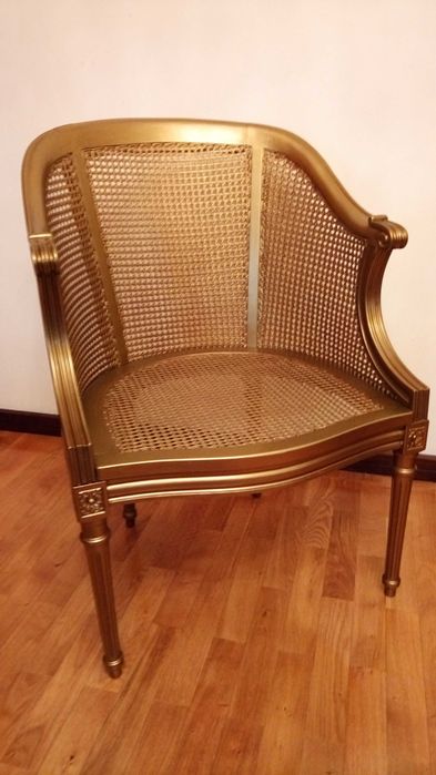 Poltrona Luís XVI dourada