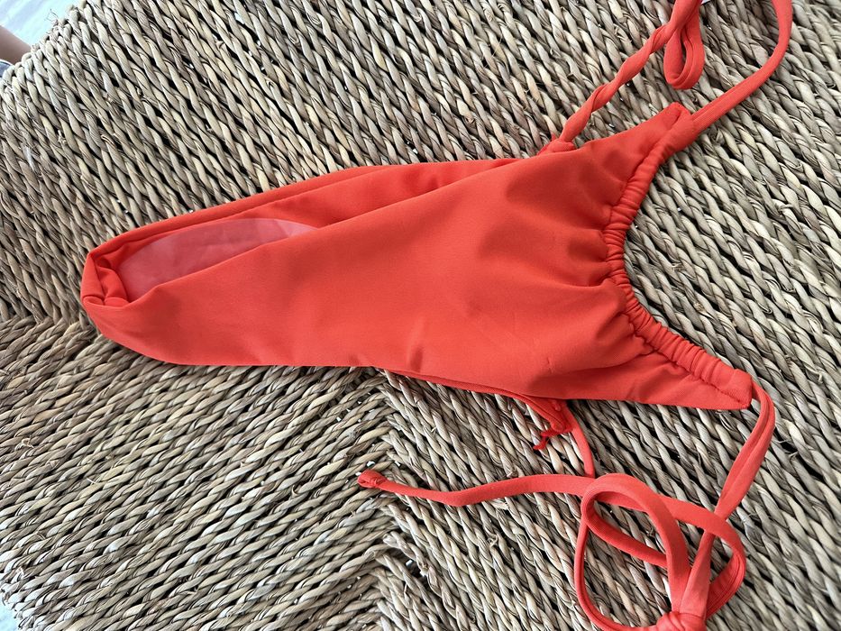 Bikini tanga brasileiro