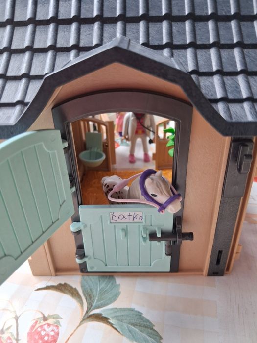 Stajnia playmobil +weterynarz