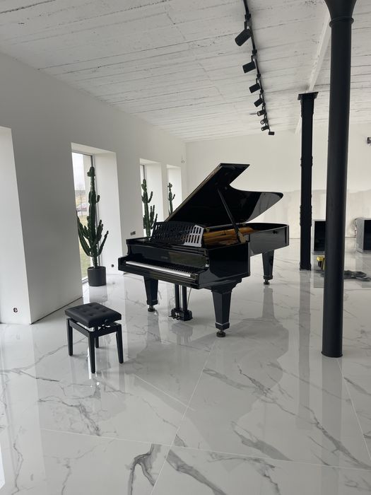 Wynajem fortepianów , wypożyczalnia fortepianow , transport ,