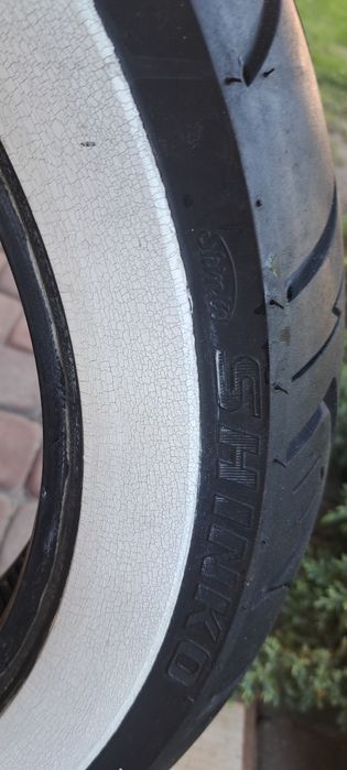 Shinko SR 777 H.D. para opon .  biale boki