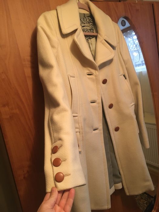 Пальто від фірми Gas