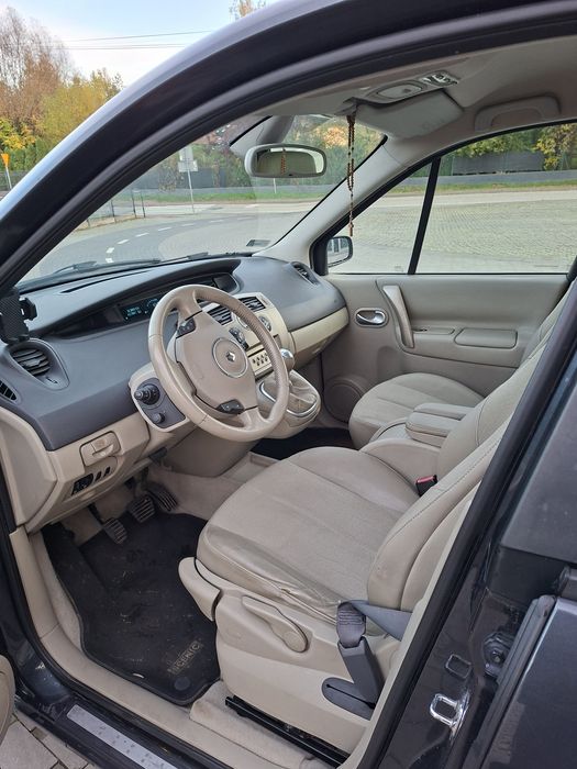 Renault Grand Scenic 2.0 dci