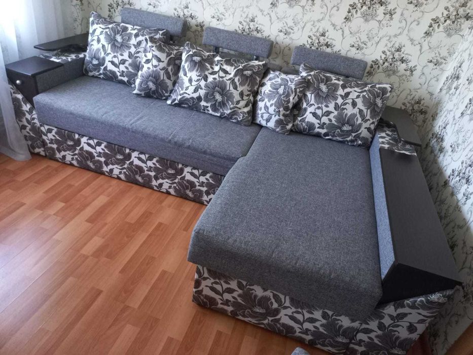 Продам кутовий диван