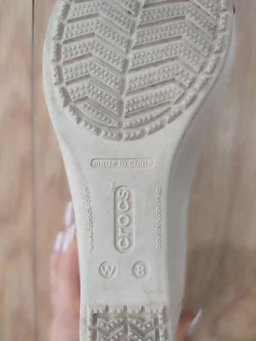 Czółenka damskie Crocs