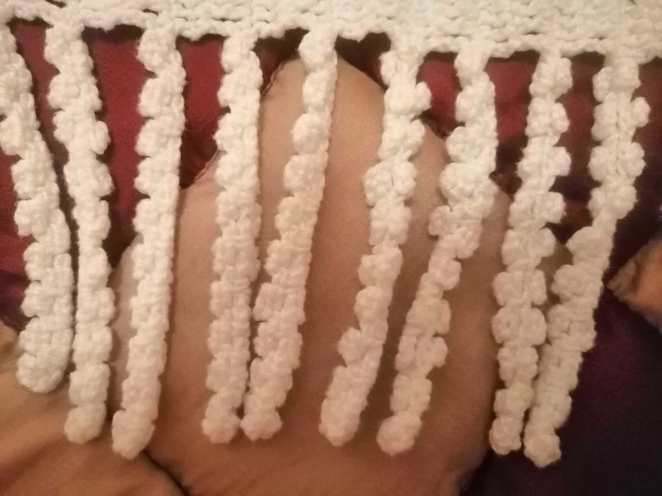 Antiga colcha renda branca feita à mão (Nunca foi usada)