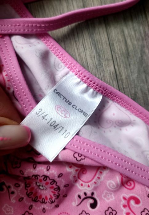 Strój kąpielowy jednoczęściowy dziewczęcy r. 104