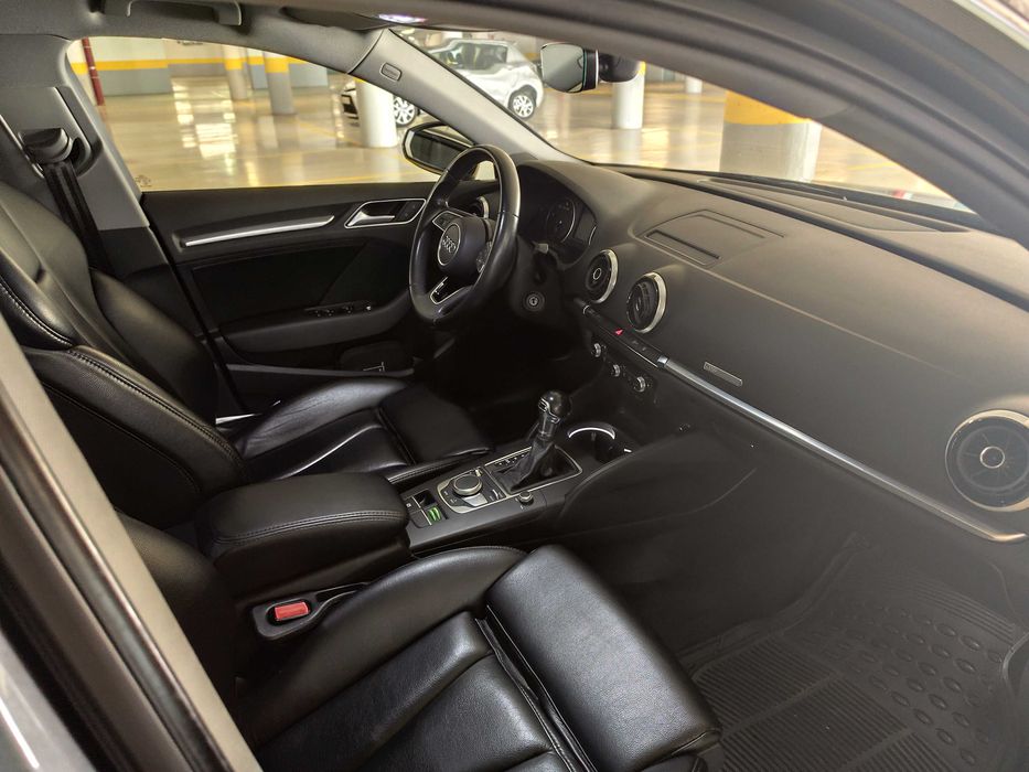 Audi A3 Sportback s line (só 88mil km)