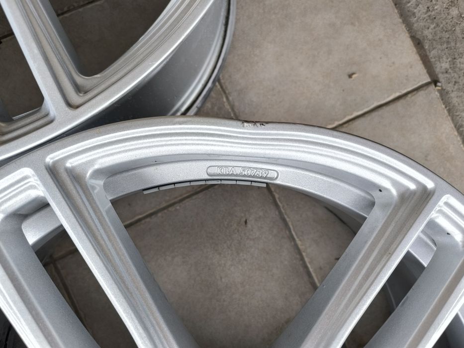 Felg aluminiowe R3 H1 8,5x20 et45 5x112 otwór 66,6 VW, Audi, Mercedes do naprawy