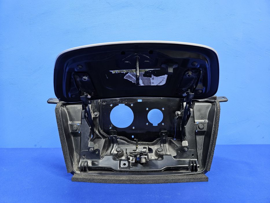 GNIAZDO ŁADOWANIA obudowa Nissan Leaf I port stelaż klapka zaślepka OE