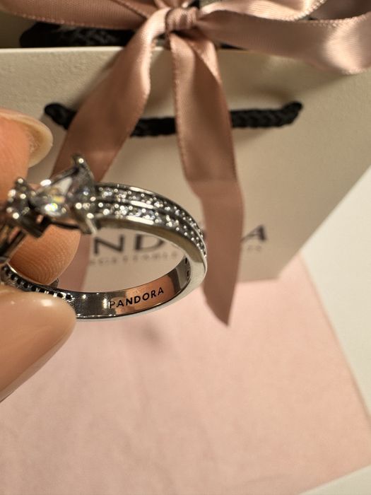 Каблучка Пандора Pandora білий бант