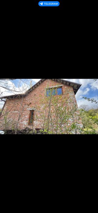 Продаж будинку з двома ділянками