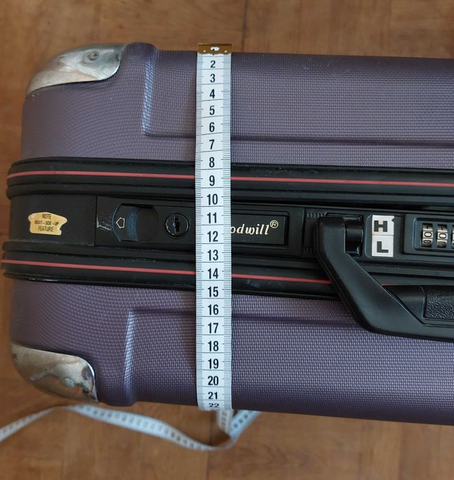 Чемодан на запчастини