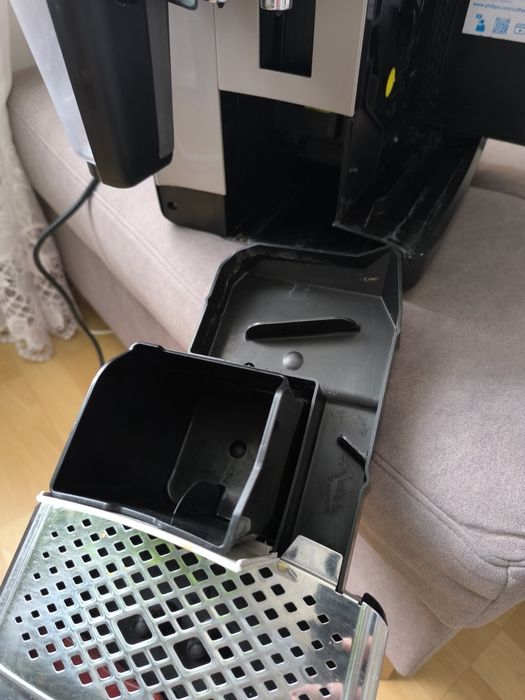 Ekspres ciśnieniowy Philips Latte Go